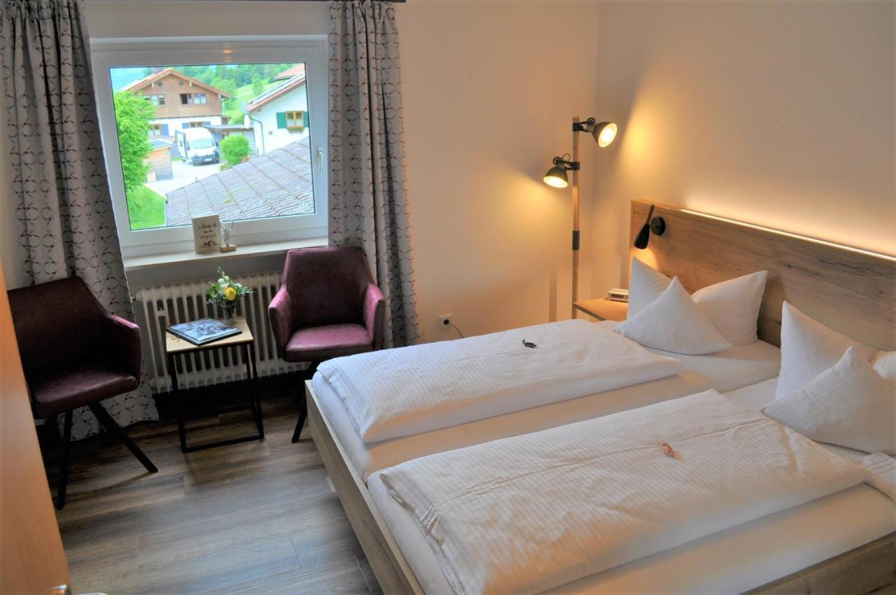 Hotel Garni Malerwinkl Бад-Хинделанг Экстерьер фото